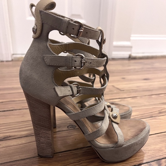 Giuseppe Zanotti Suede heels - Picture 1 of 8